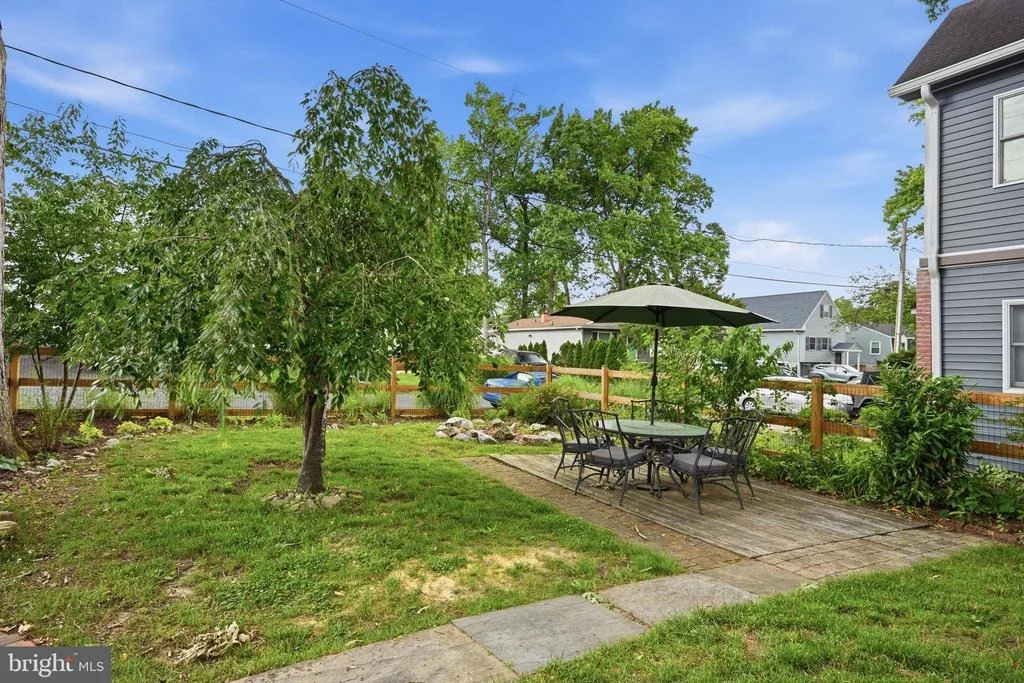 Photo of 1815 GLENARM ROAD