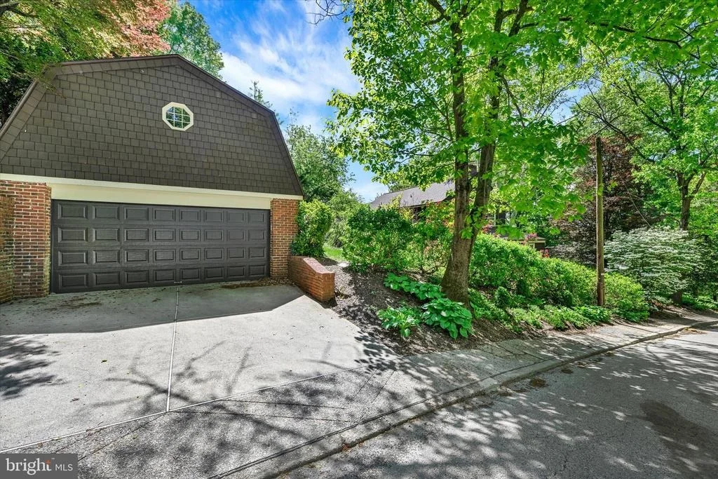 Photo of 511 EDGEVALE ROAD