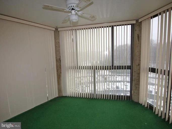 Photo of Unit 815 at 15100 INTERLACHEN DRIVE