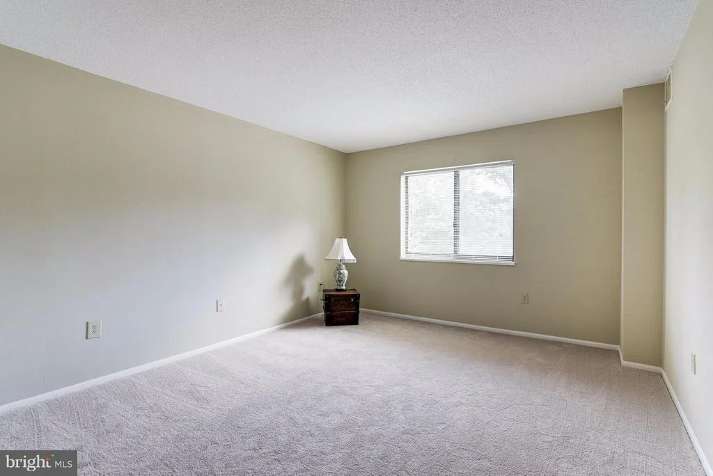 Photo of Unit 3321 at 15115 INTERLACHEN DRIVE