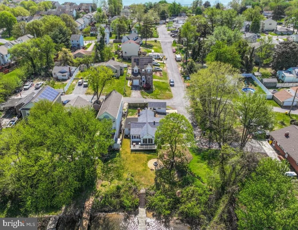 Photo of 7801 WATERVIEW
