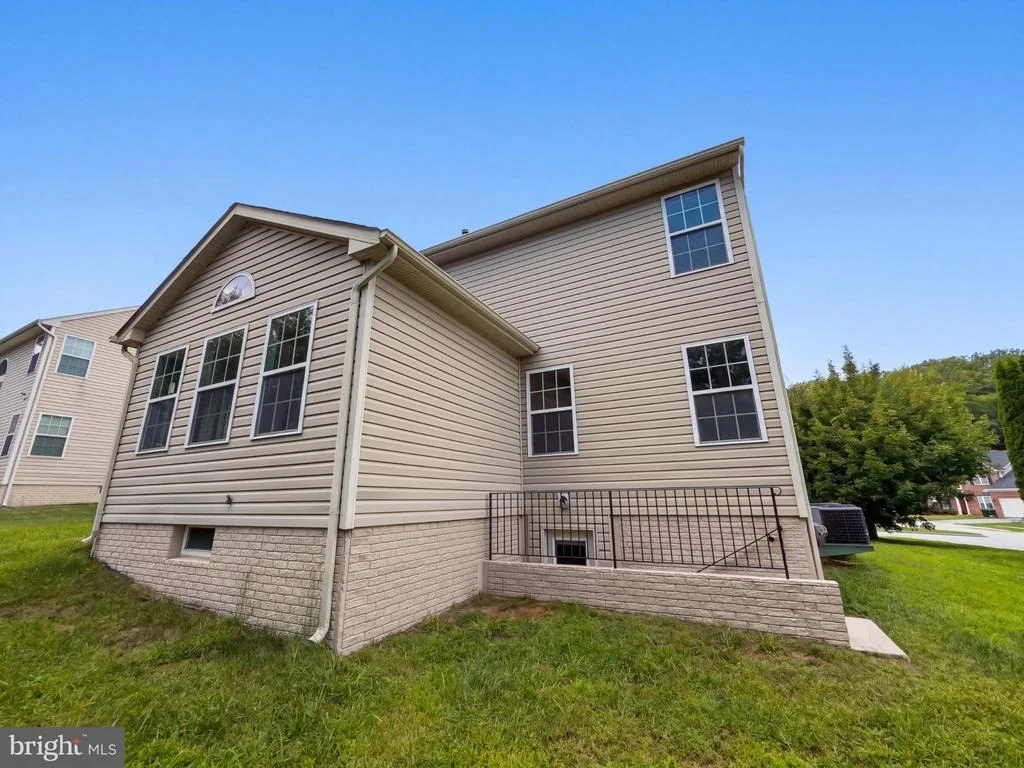 Photo of 5108 GRIFFENDALE LANE