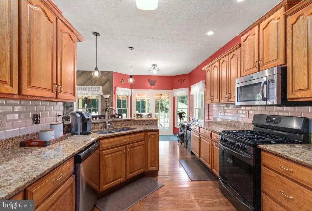 Photo of 32 HAMILTON