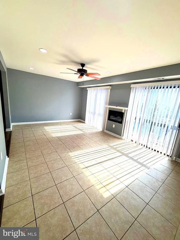 Photo of Unit 2A at 2346 SUN VALLEY CIRCLE