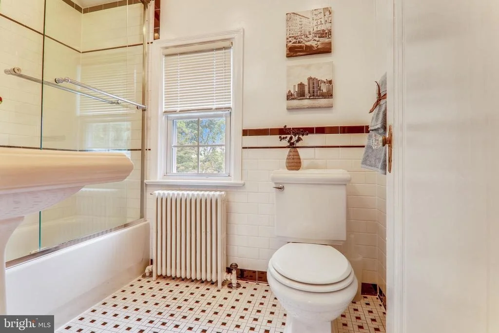 Photo of 8605 SPRINGVALE ROAD