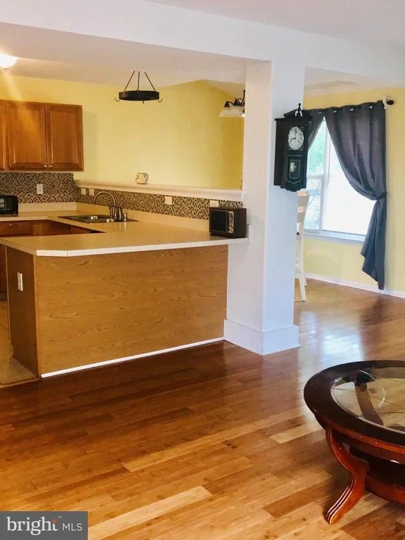 Photo of 668 WARREN DRIVE