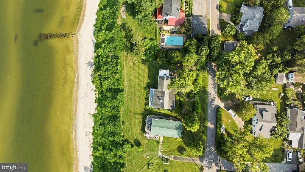 Photo of 5424 BEACH DRIVE
