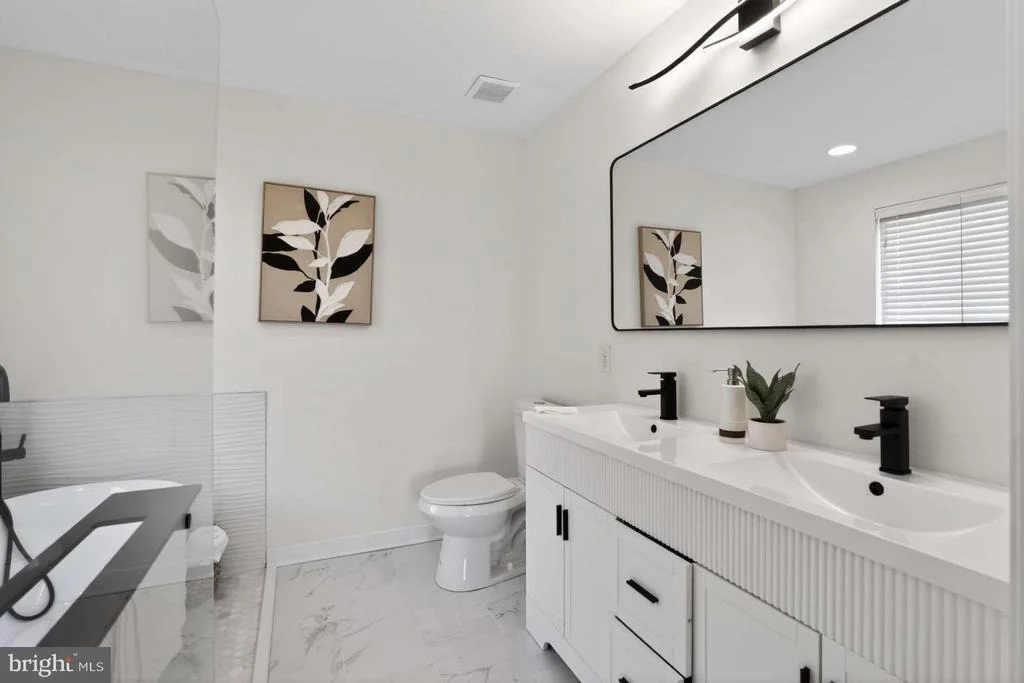 Photo of 105 MAKO DRIVE