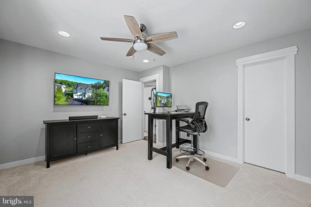 Photo of 2419 MACALLISTER LANE