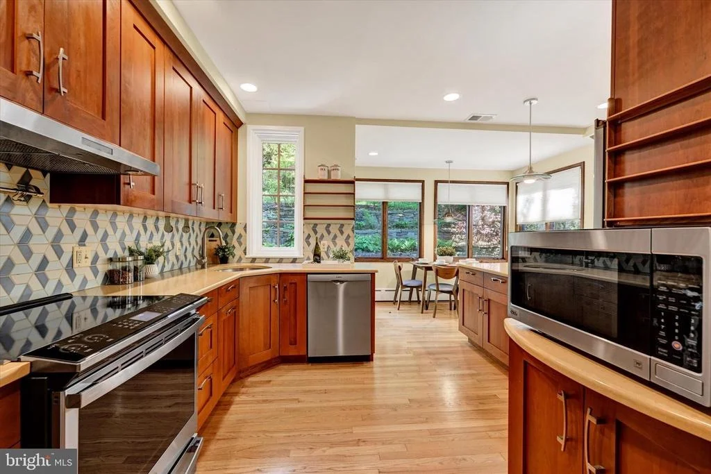 Photo of 511 EDGEVALE ROAD