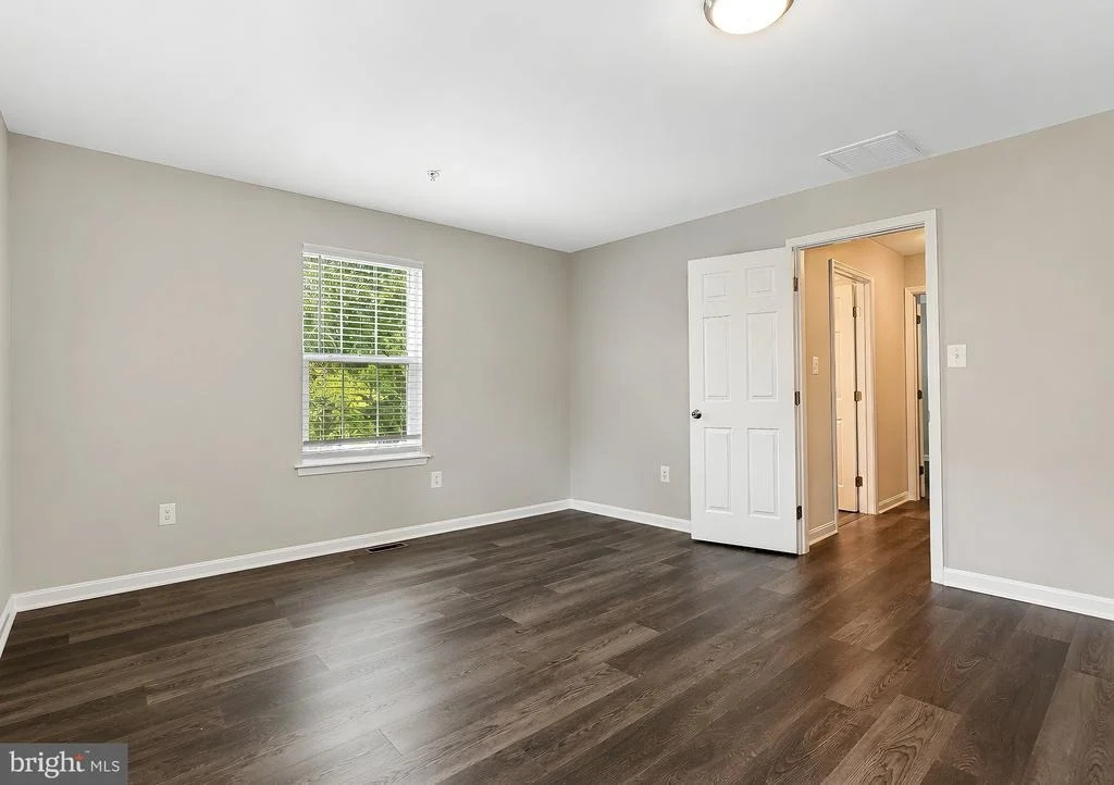 Photo of 976 JOHNSWOODS ROAD