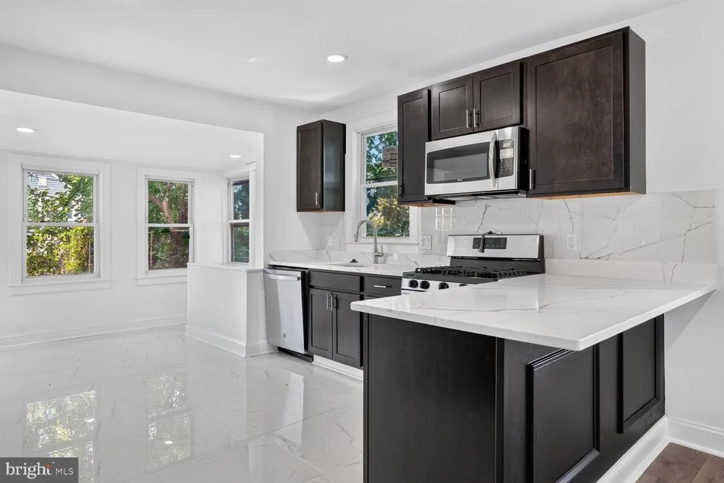 Photo of 1227 44TH PLACE SE