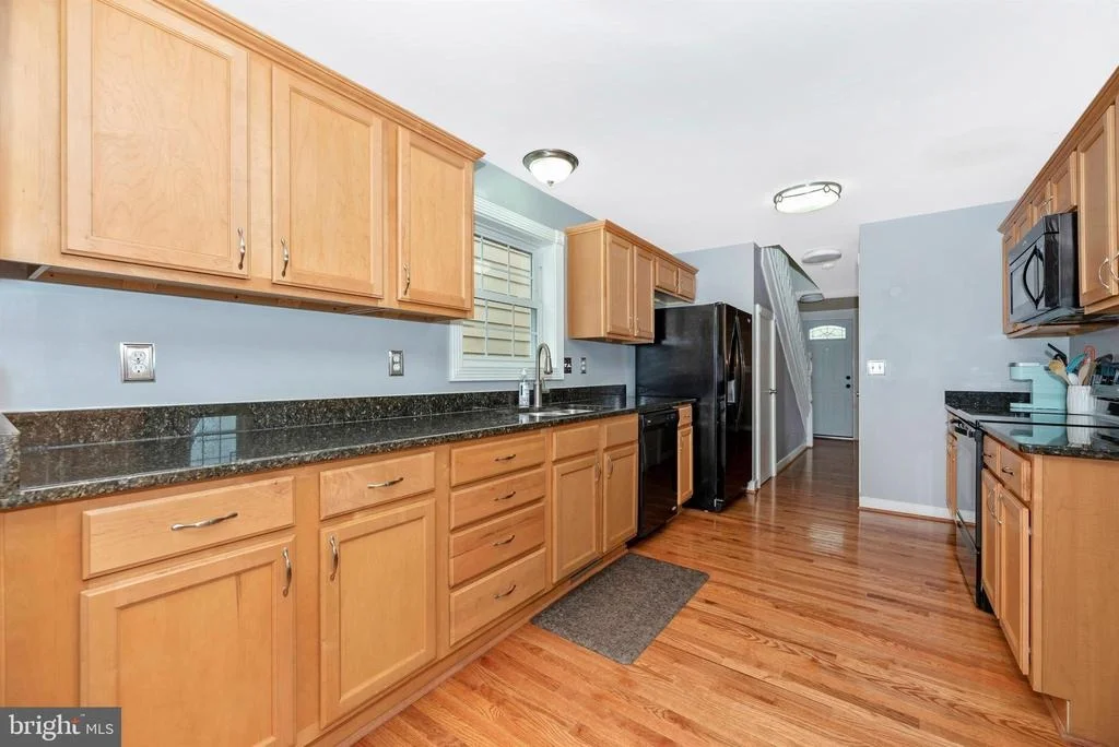 Photo of 1 E E STREET