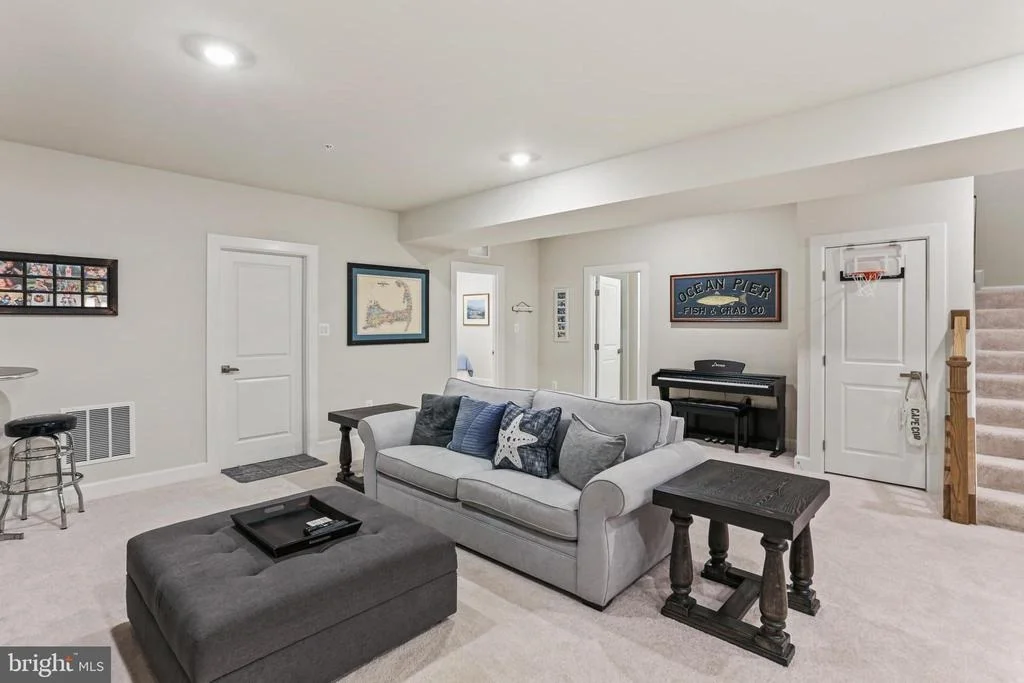Photo of 384 CROWN POINT DRIVE