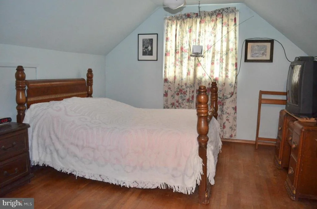 Photo of 106 HOLDEN DRIVE