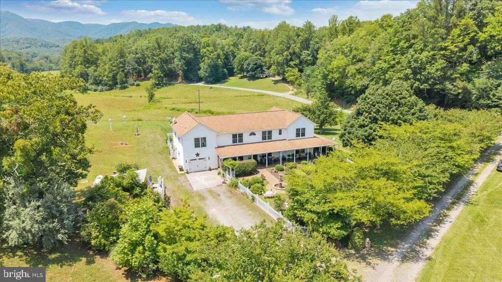 Photo of 2170 LONE IVY ROAD