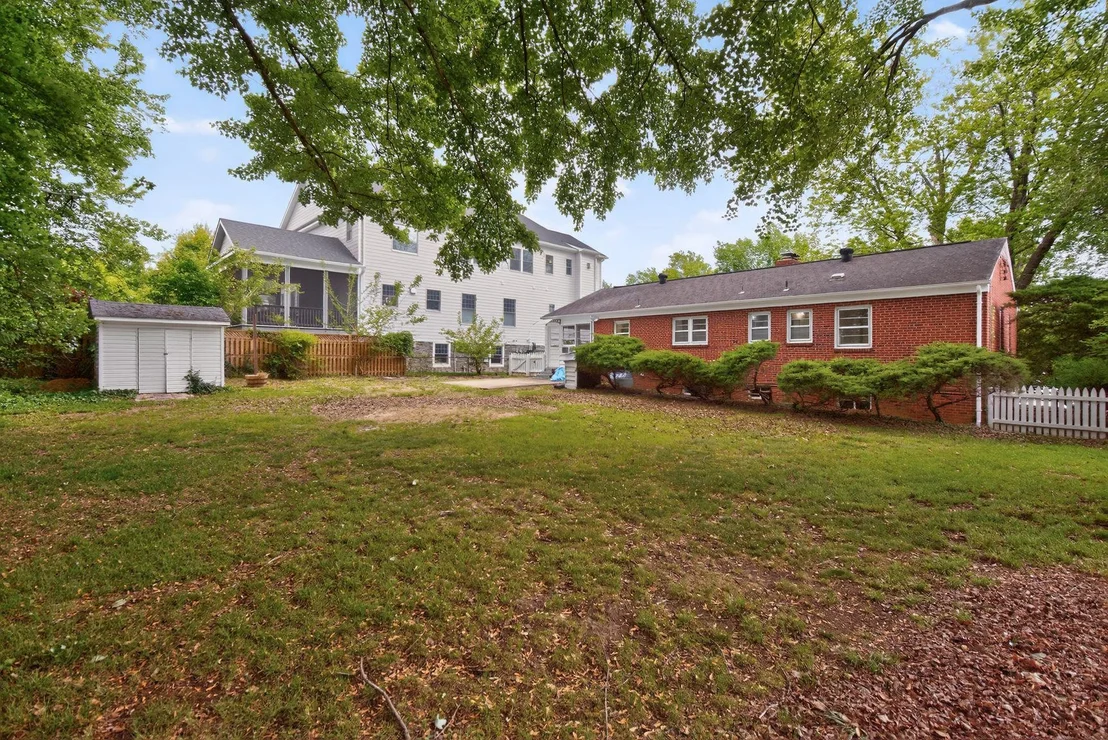 Photo of 6530 FAIRLAWN DRIVE