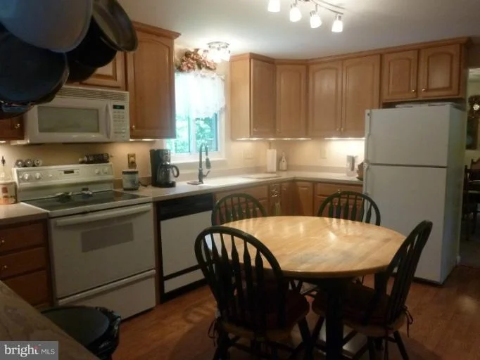 Photo of 16616 SIOUX LANE