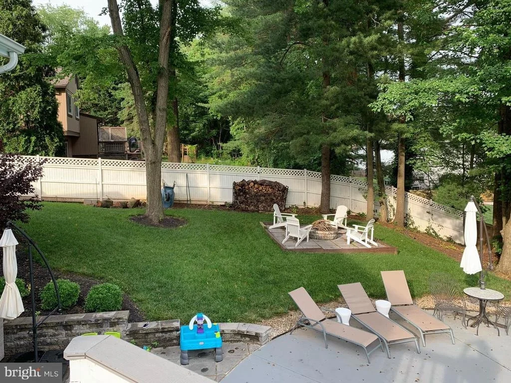Photo of 14937 WELLWOOD ROAD