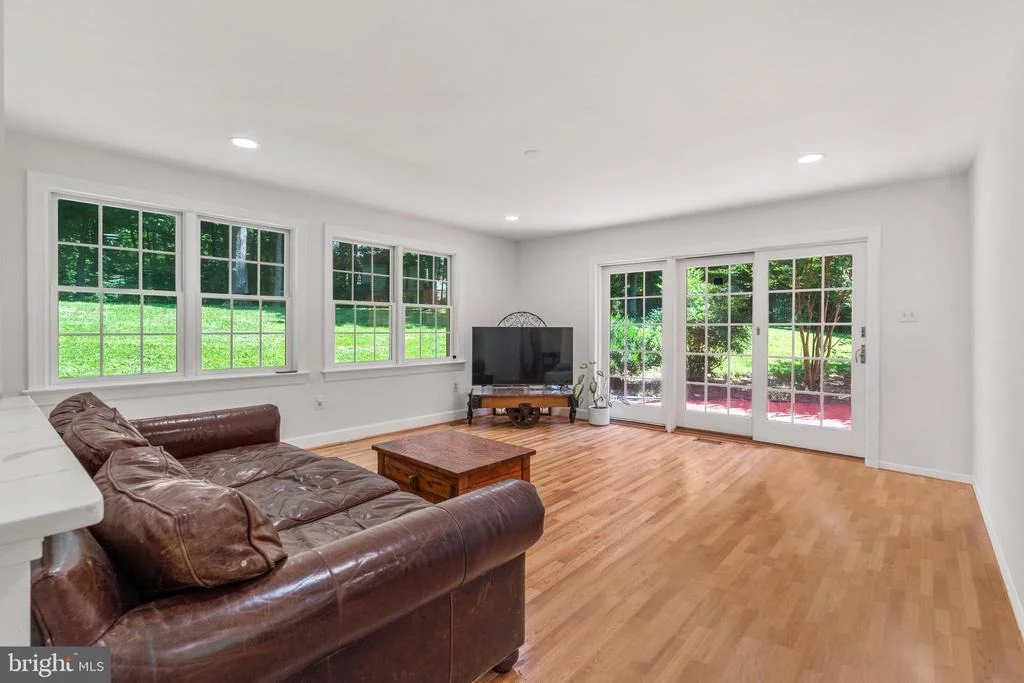 Photo of 10418 ADEL ROAD