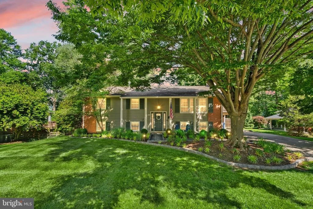 Photo of 8446 PORTER LANE
