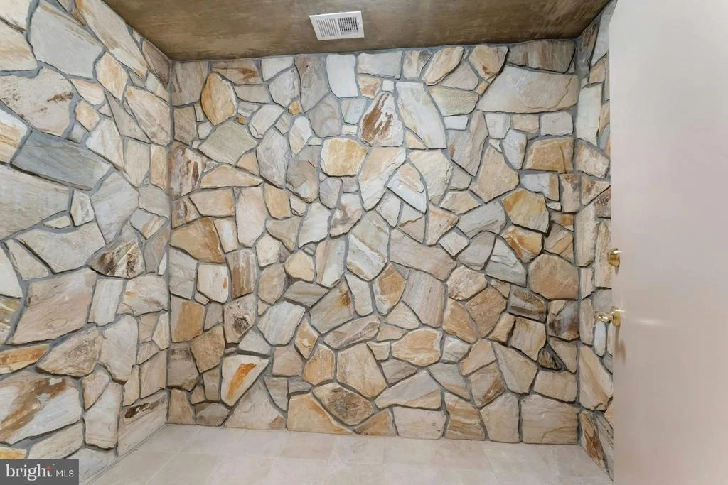 Photo of 40436 BEACON HILL DRIVE