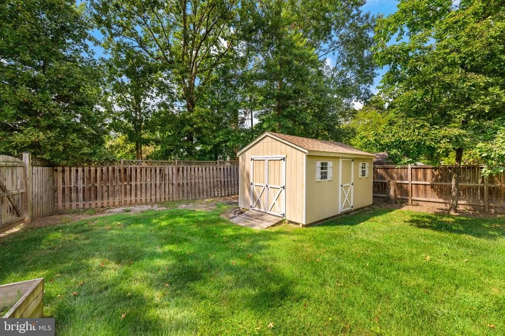 Photo of 6520 WHITE POST ROAD
