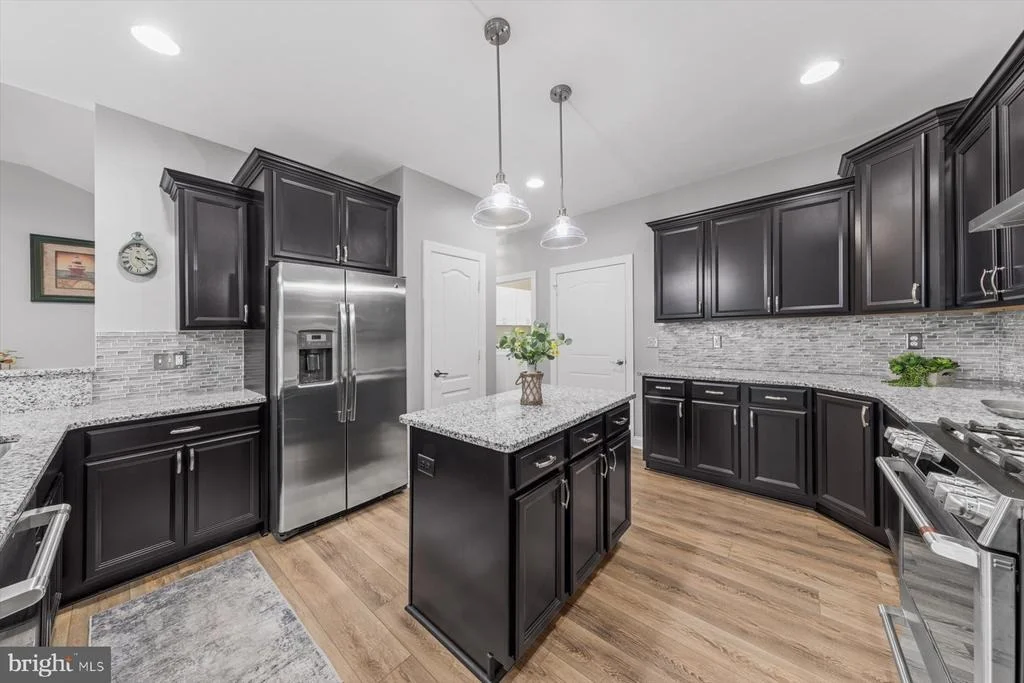 Photo of 24860 MISTLETOE DRIVE