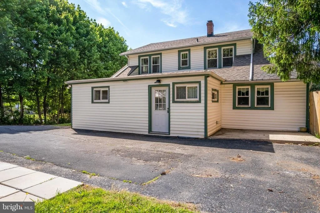 Photo of 28733 RIDGE ROAD