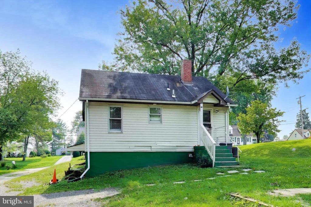 Photo of 16008 BATSON ROAD
