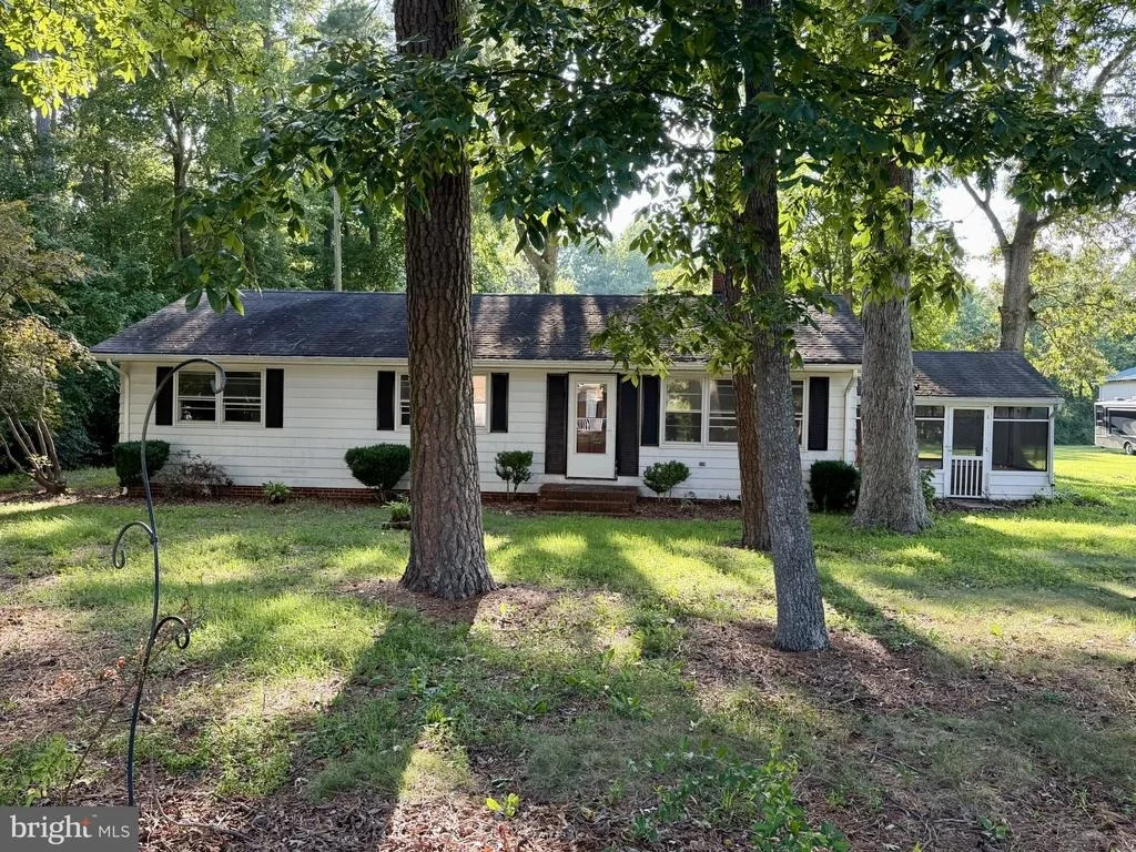 Photo of 6682 QUERCUS DRIVE
