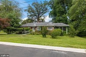 Photo of 321 SOUTHWEST DRIVE