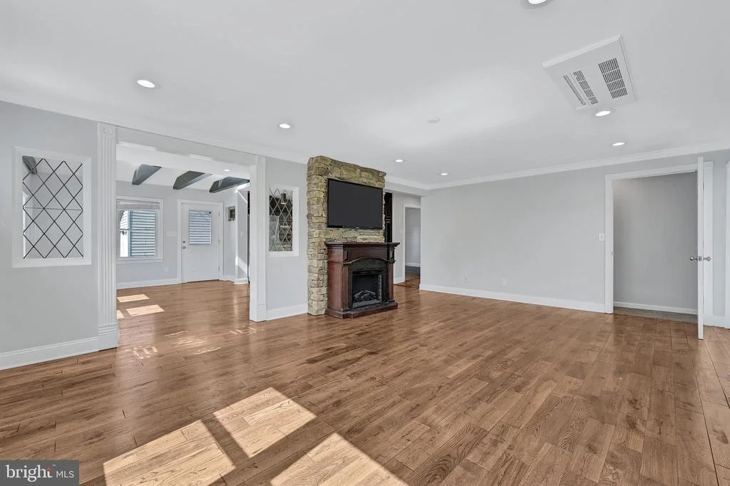 Photo of 501 CLAYS LANE