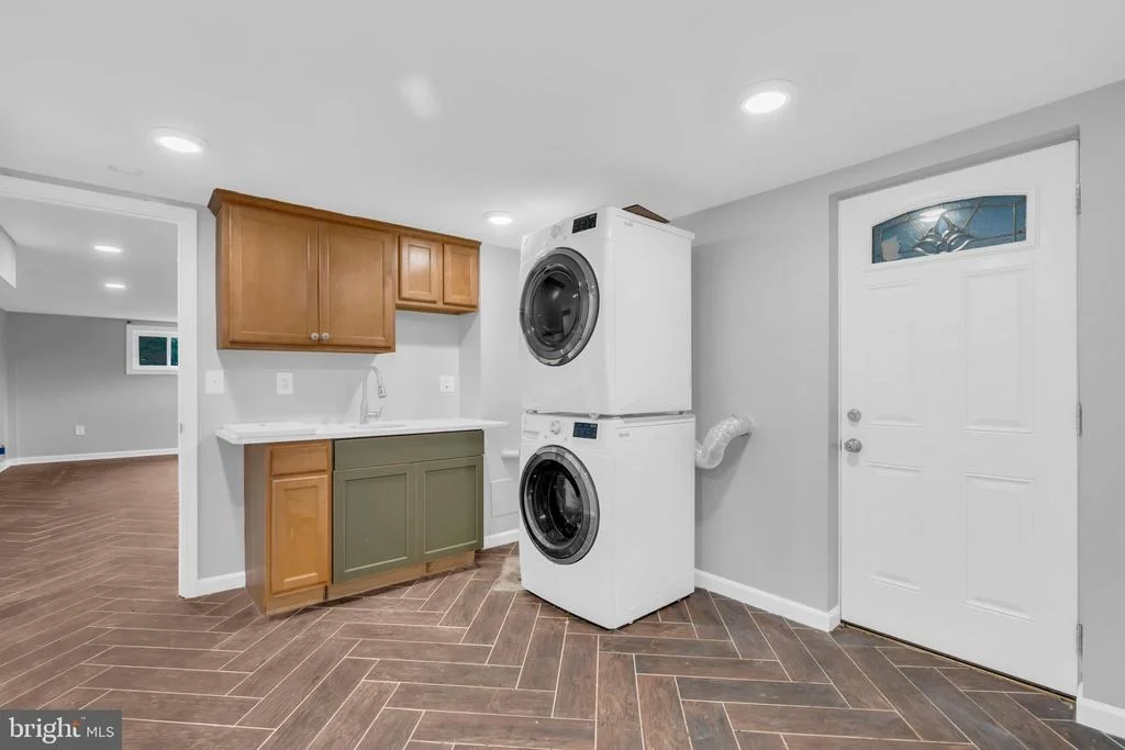 Photo of 6809 BRADDOCK ROAD