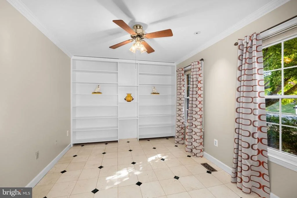 Photo of 9454 LAPSTRAKE LANE