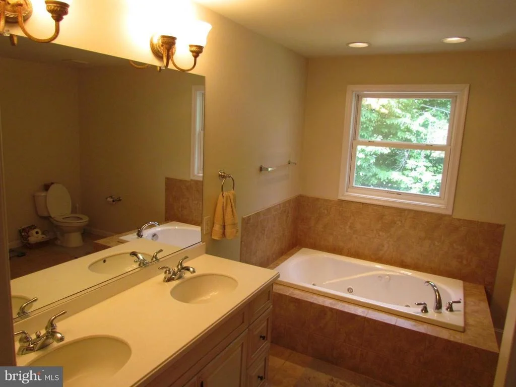 Photo of 1615 HILLTOP ROAD