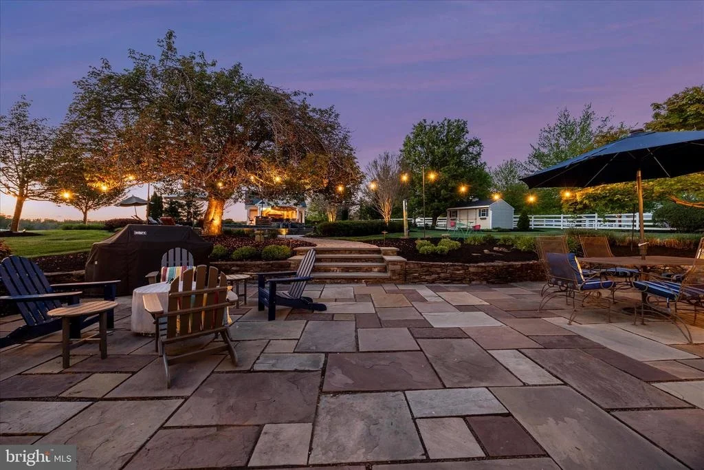 Photo of 6170 CHALLEDON CIRCLE