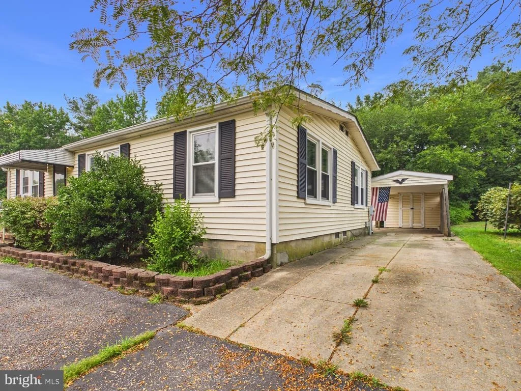 Photo of 136 GORDON PLACE