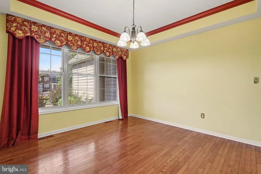 Photo of 12 E SUMMIT DRIVE