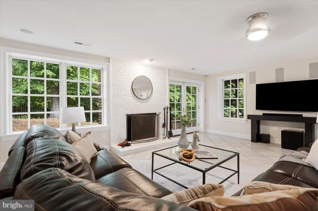 Photo of 4115 40TH PLACE N