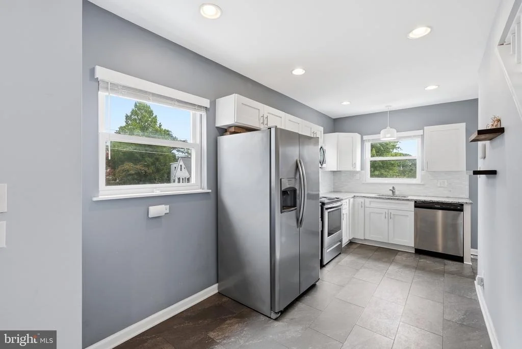 Photo of 6515 GATEWAY BOULEVARD