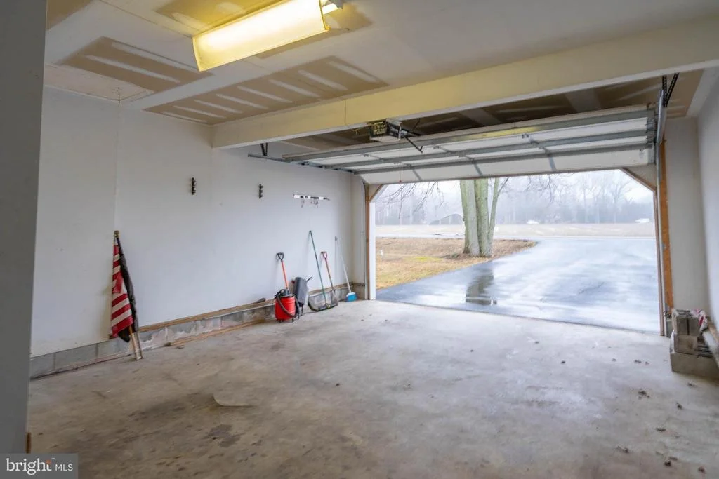 Photo of 18284 SHINGLE POINT ROAD