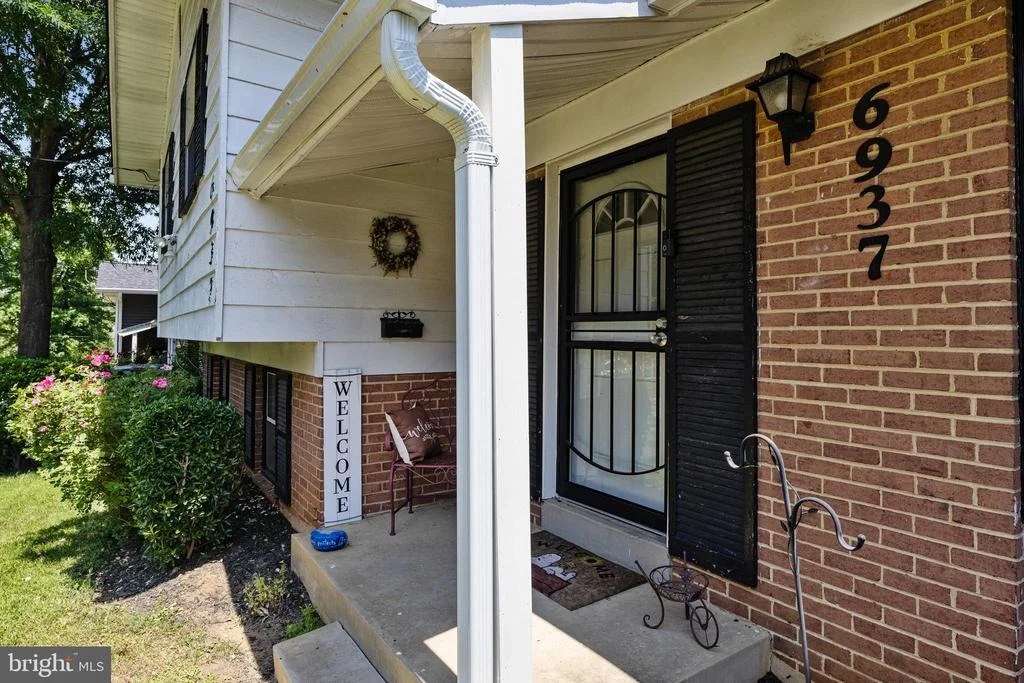 Photo of 6937 NASHVILLE ROAD
