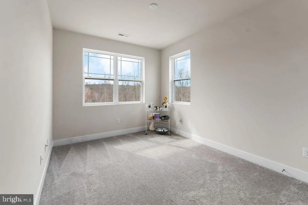Photo of 5196 NEWPORT CIRCLE