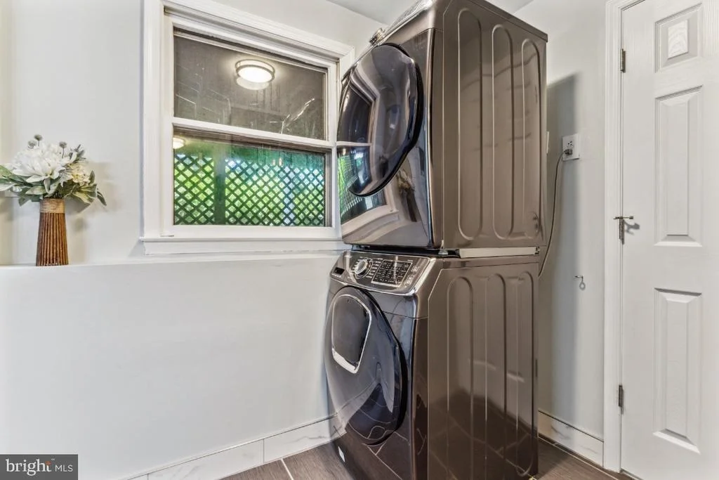 Photo of 9246 ROCKEFELLER LANE