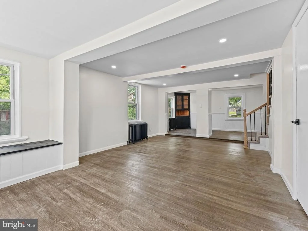 Photo of 215 ERIAL ROAD