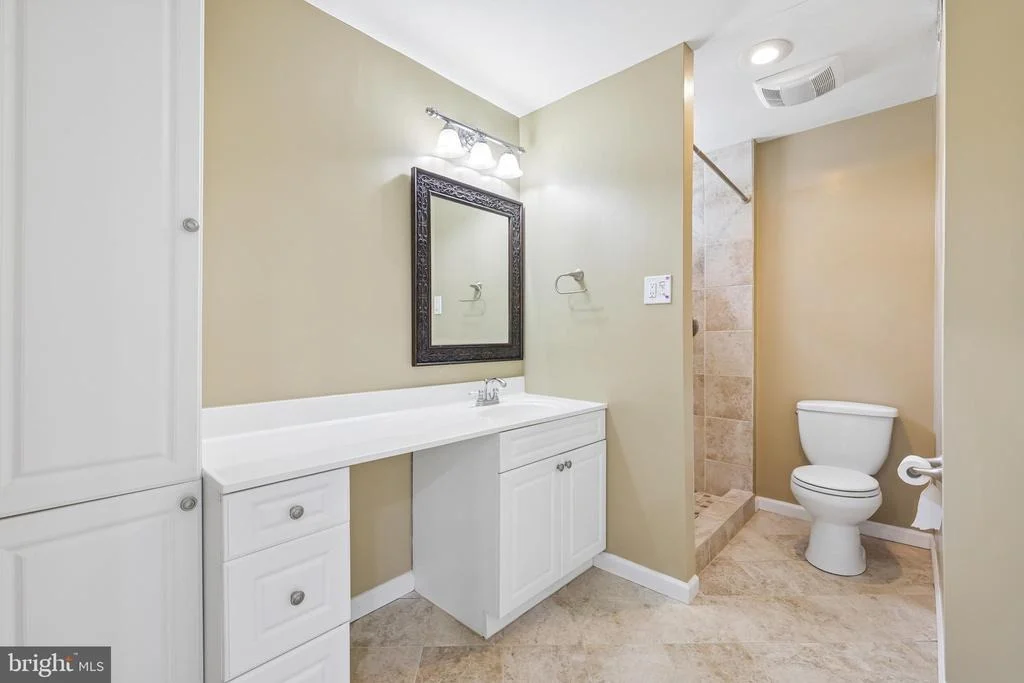 Photo of 1410 KNIGHTS BRIDGE TURN
