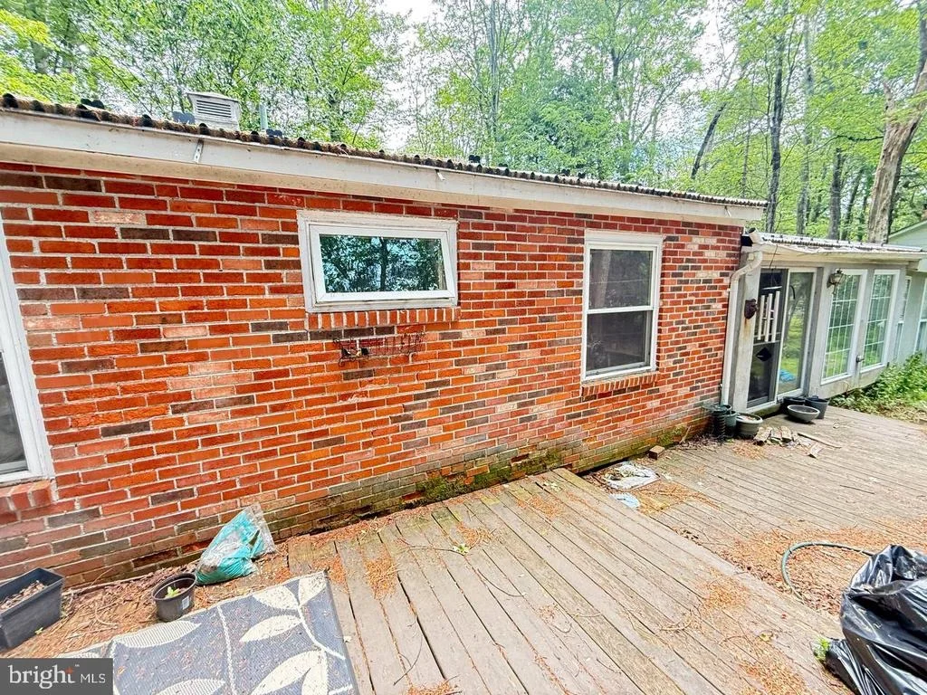 Photo of 446 STILLWATER DRIVE