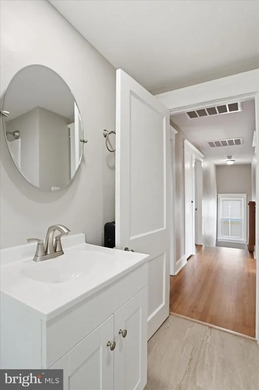 Photo of 819 SUMMIT AVENUE