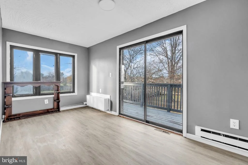 Photo of 22 PERSHING LANE